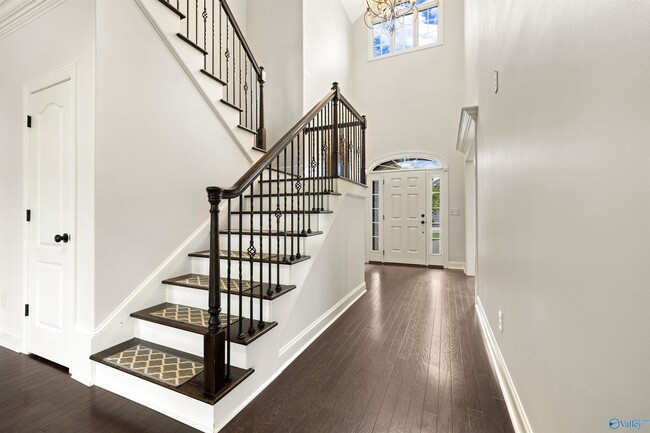 Building Photo - 114 SW Properzi Wy