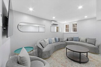 Building Photo - 564 W 182nd St