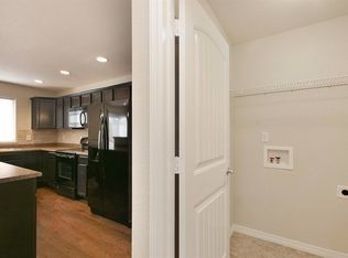 Building Photo - 9242 Waters Edge Dr