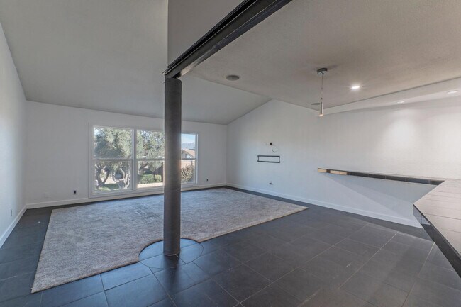 Foto del edificio - 7931 E San Miguel Ave