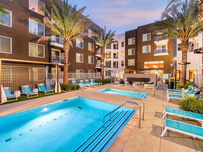 Building Photo - Embark Apartments