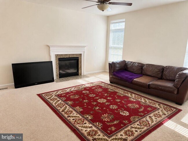Building Photo - 12489 Pfitzner Ct