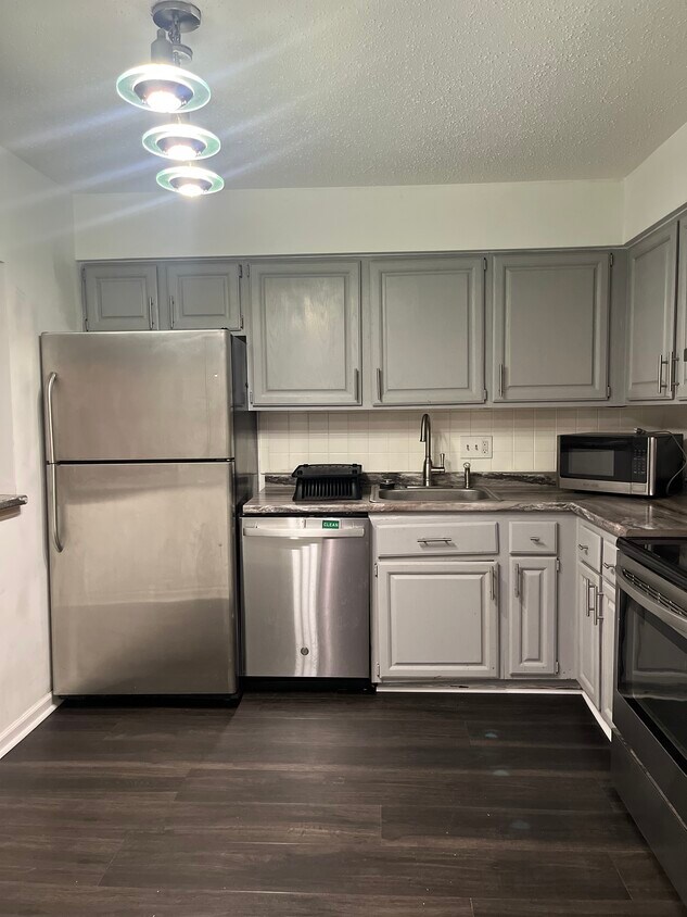 Foto principal - 4355 Maryland Ave