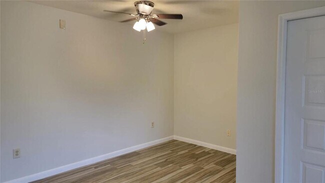 Building Photo - 12135 Fox Chase Dr, h2