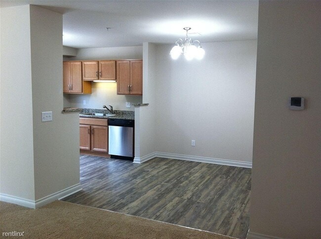 Building Photo - 3932 Cloverlane Dr