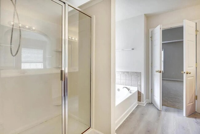 Building Photo - 126 Jordan Crest Ct