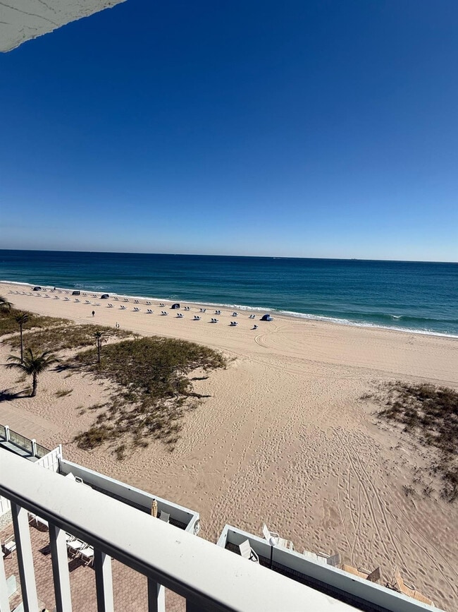 Foto del edificio - 4636 El Mar Dr