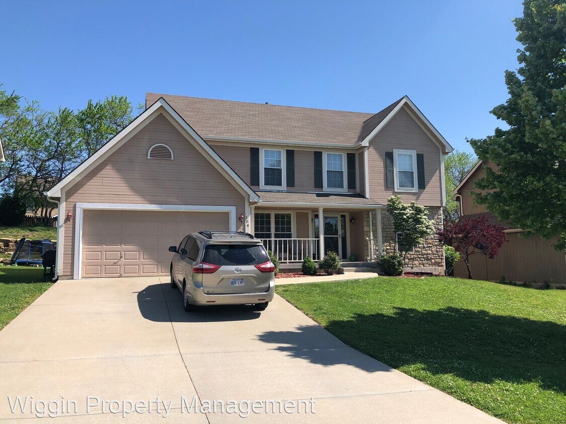 5 br, 3.5 bath House 304 Wyndham Dr House for Rent in Lansing, KS