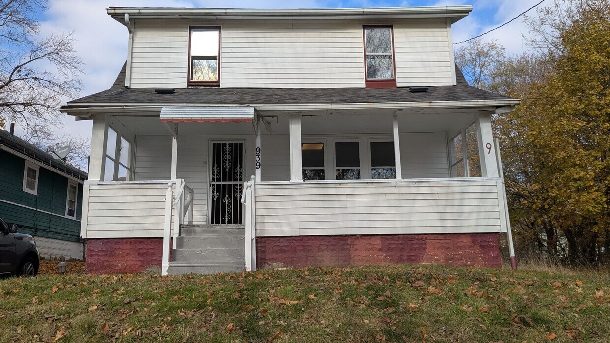 Foto principal - A charming 3-bedroom, 1.5-bathroom home located in the vibrant city of Akron