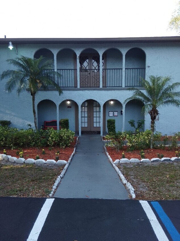 Foto del edificio - 3215 Baird Ave