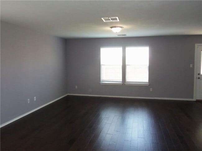 Building Photo - 12909 Wedding Dr