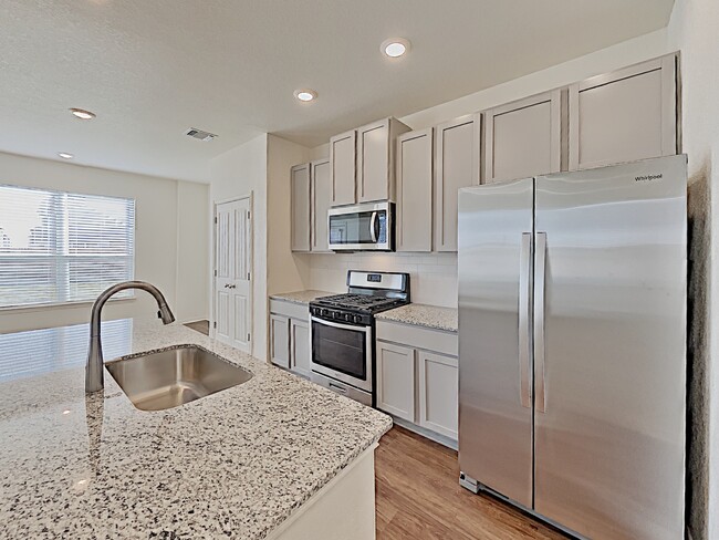Foto del edificio - 2734 Lillybrook Ln
