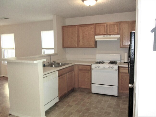 Building Photo - 11204 Whimbrel Ct SW