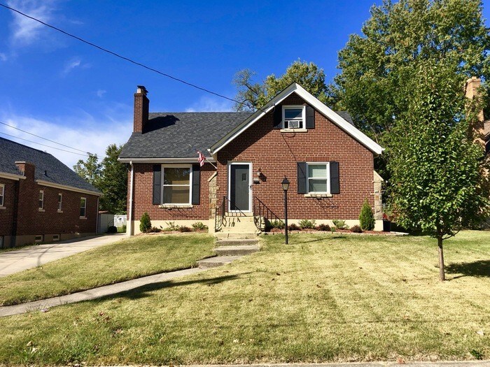 Charming Cheviot Home on Quiet Cul De Sac House for Rent in