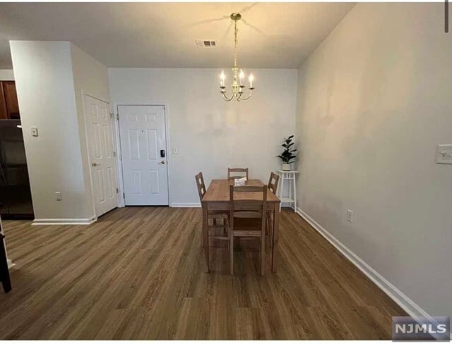 Building Photo - 435 Van Houten Ave