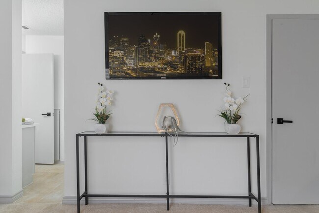 Foto del edificio - 5981 Arapaho Rd