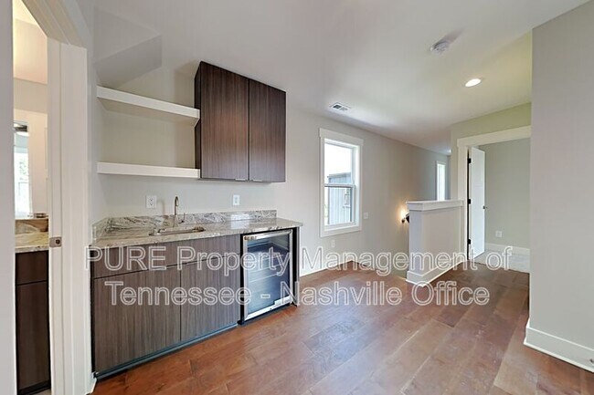 Building Photo - 2713 Torbett St