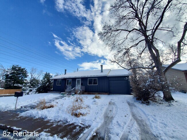 Building Photo - 5 br, 2 bath House - 1885 Del Rosa Ct