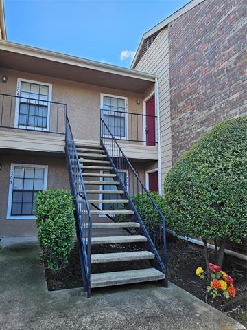 Foto del edificio - 4748 Old Bent Tree Ln