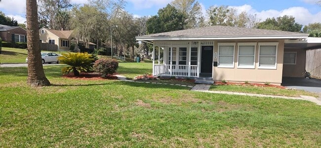 Building Photo - 408 NE 12th Ave