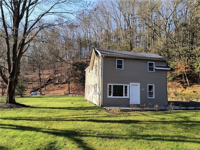 Building Photo - 25 Bolton Basin Rd