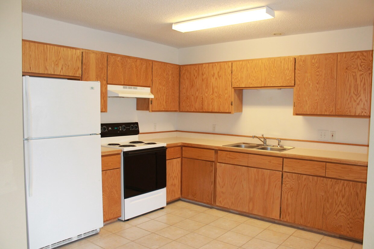 Kitchen - 23260 Main St