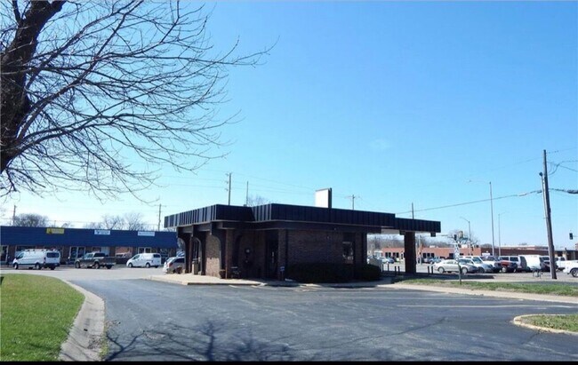 Foto del edificio - 218 S Kansas Ave
