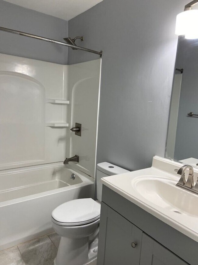 Foto del edificio - Necently updated Downtown Chelsea Ranch