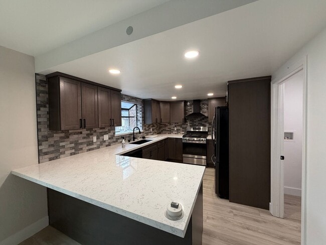 Building Photo - Completely Remodeled 3 Bedroom, 2.5 Bath Home in Meyers