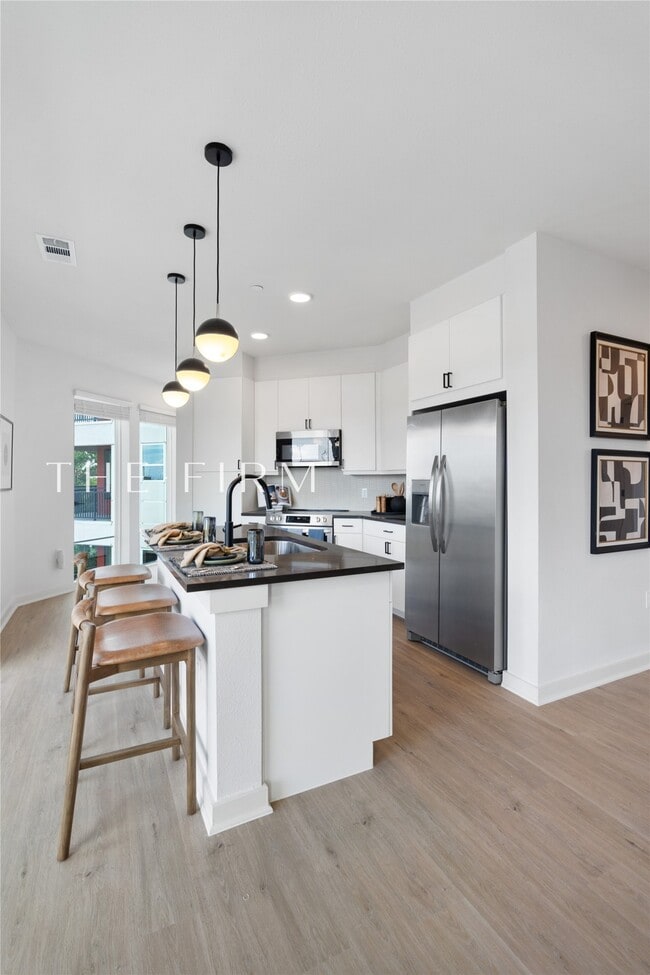 Foto del edificio - 3001 W 11th St