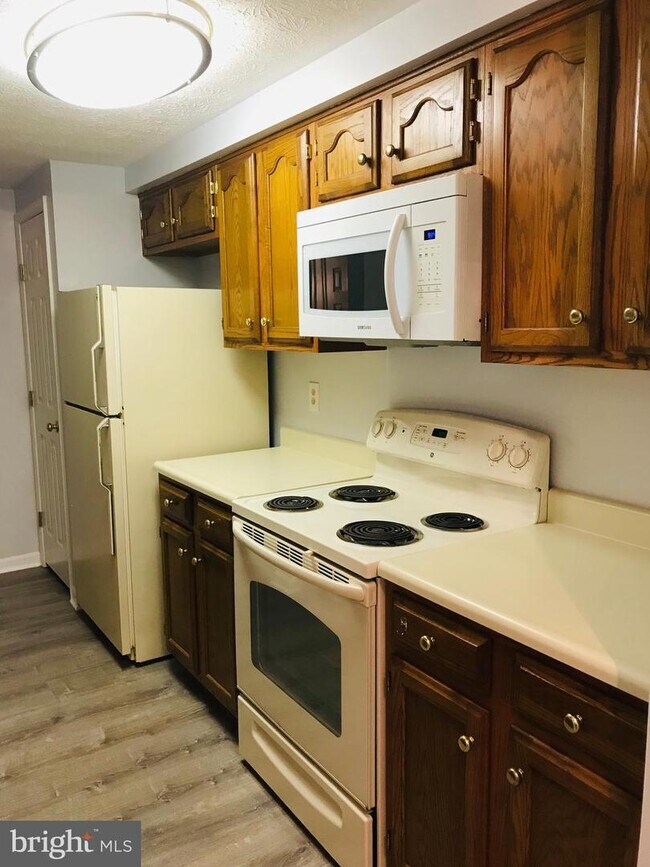 Foto del edificio - 3100 Cardinal Way