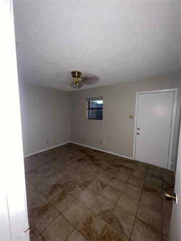 Foto del edificio - 216 Field St