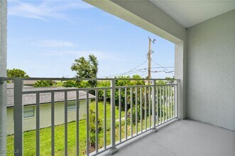 Building Photo - 721 SW 30th Terrace