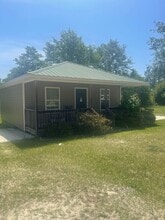 Building Photo - 107 Hardwood Way