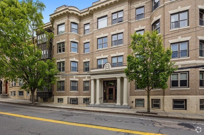 Building Photo - 85 Saint Paul St