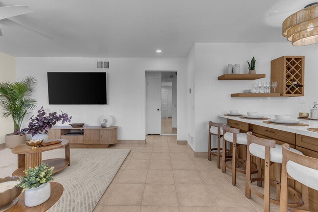 Foto del edificio - 72601 Edgehill Dr