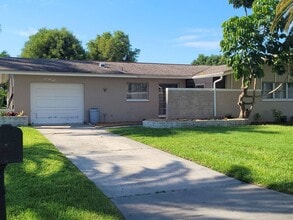 Building Photo - 158 SW 51st Terrace