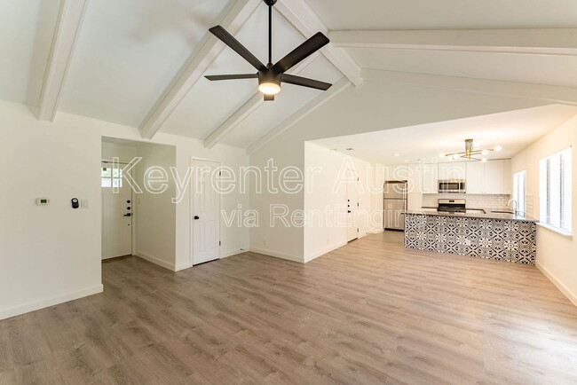 Building Photo - 9409 Meadow Vale