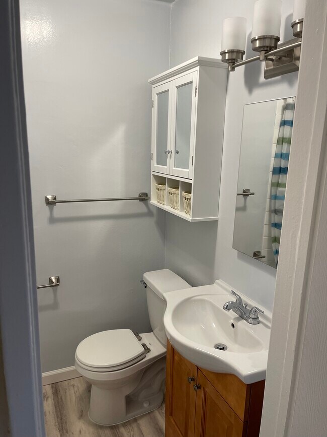 Building Photo - 4321 Inglewood Blvd