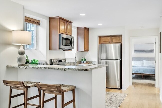 Building Photo - 20 Chapel St