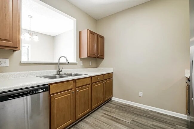 Building Photo - 405 Windstone Trail