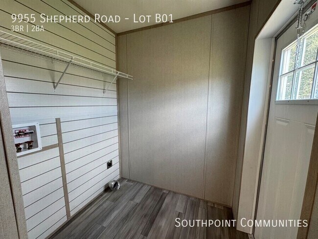 Building Photo - 9955 Shepherd Rd
