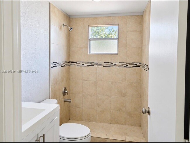 Foto del edificio - 4829 NW 9th Dr