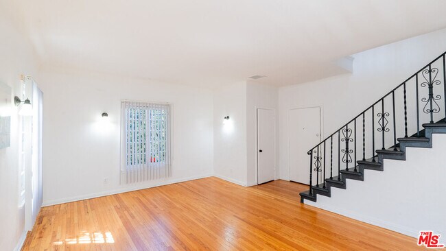 Building Photo - 6336 Orange St