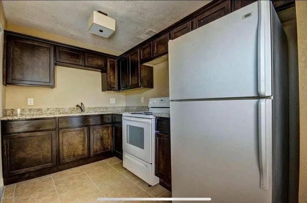 1221 E Adams St Unit 10, Phoenix, AZ 85034 Condo for Rent in Phoenix