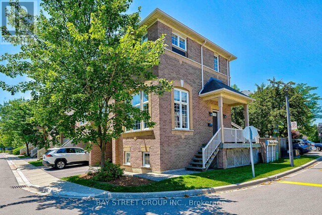Building Photo - 5535-5535 Glen Erin Dr