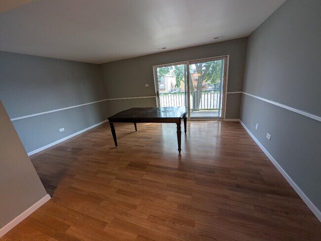 Foto del edificio - 5858 W 87th St