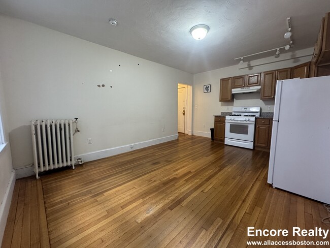 Building Photo - 1615 Commonwealth Ave