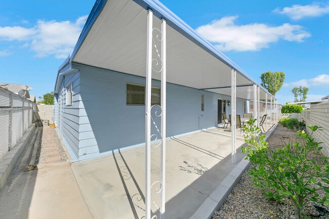 Foto del edificio - 39345 Moronga Canyon Dr