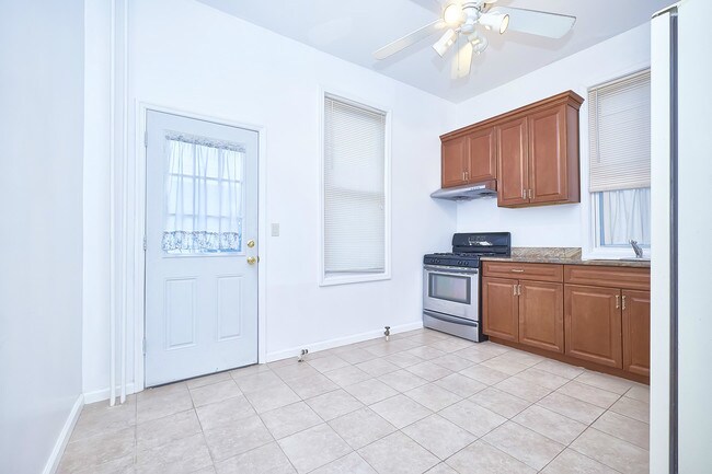 Foto del edificio - 3123 42nd St